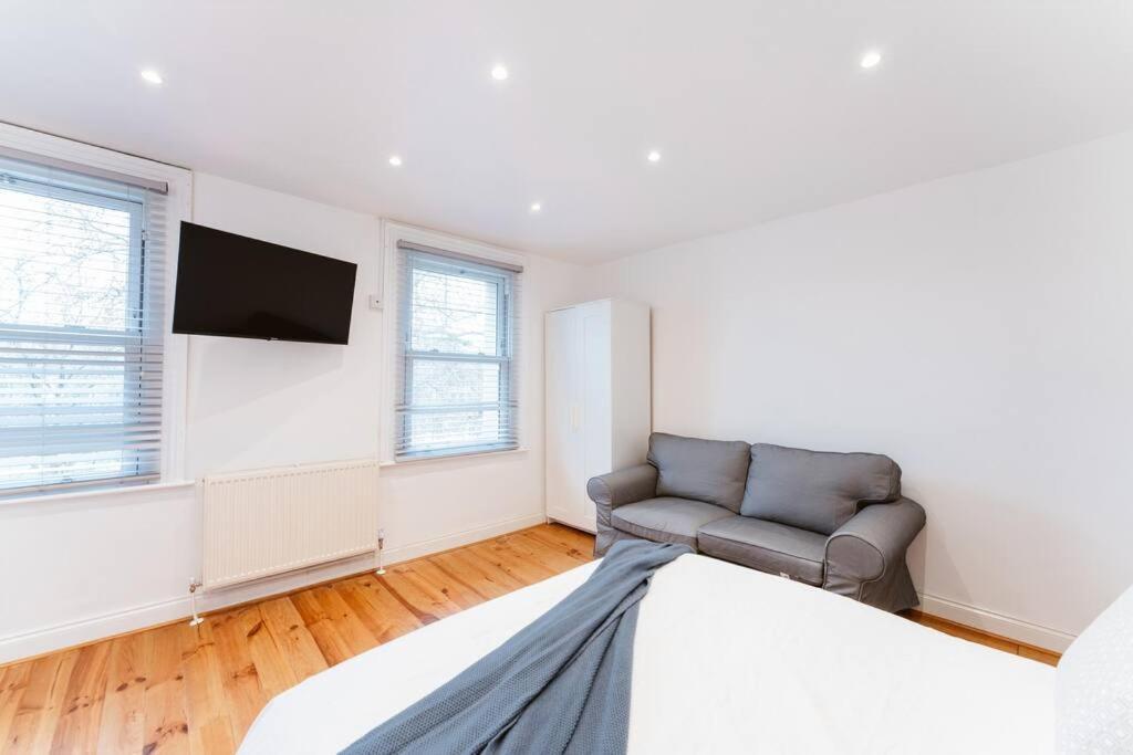Your Lovely Studio Flat- West3 London Exterior photo